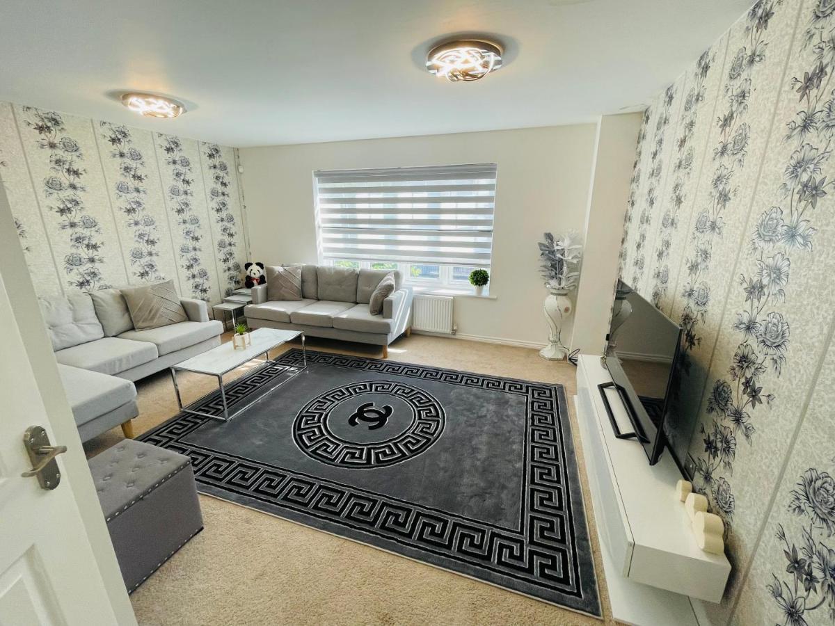 Watan Cottage - Spacious 3 Bedrooms Entire House With Beautiful Outdoor Garden Manchester Luaran gambar